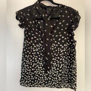 Daisy print bow ruffle sleeve blouse